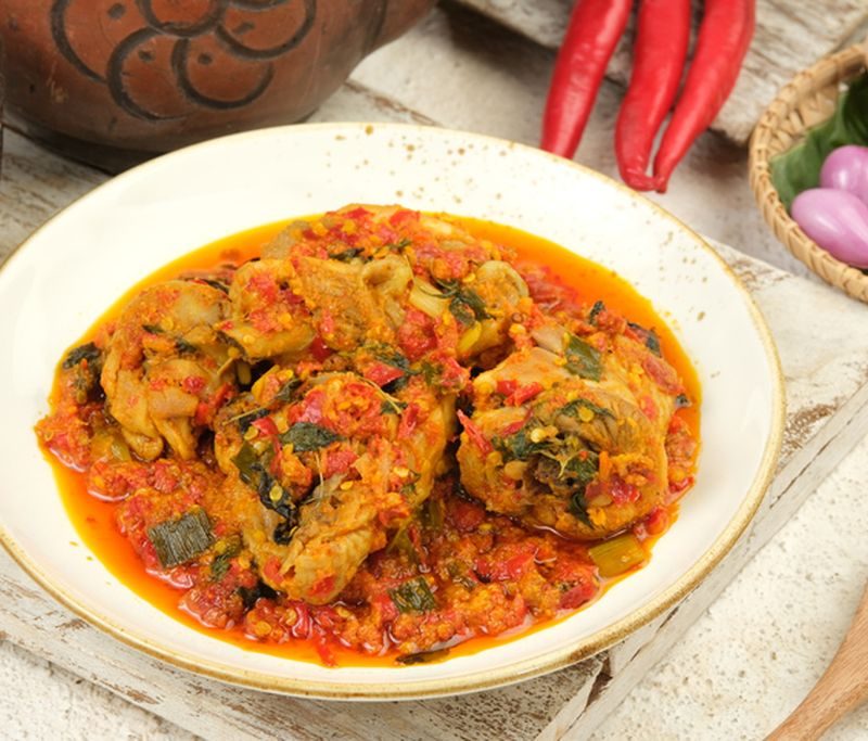 Resep Tradisional Ayam Rica-rica: Pedasnya Nendang, Rasanya Terkenang