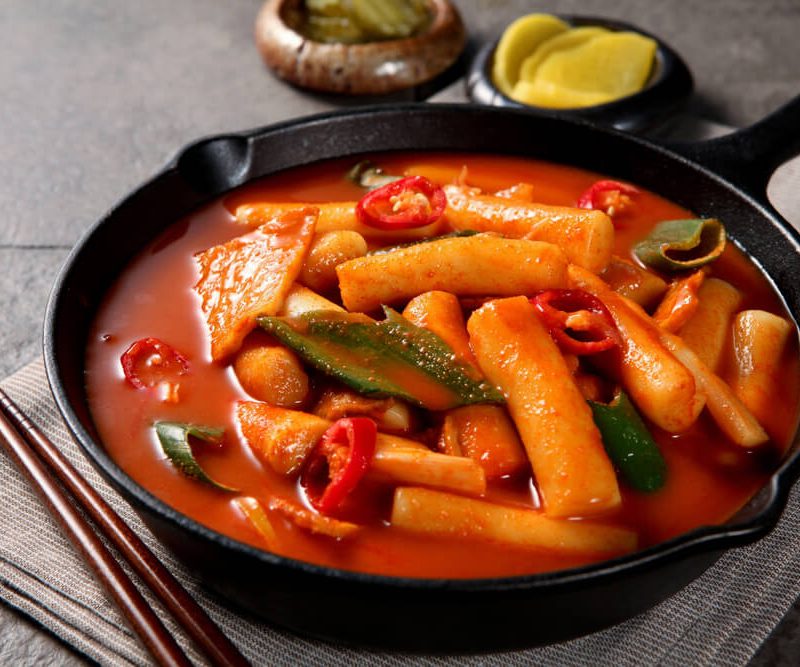 cara-praktis-membuat-tteokbokki-pedas-manis-ala-korea-di-rumah
