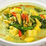 Resep Seblak Kuah Pedas Gurih dengan Topping Lengkap ala Street Food Kekinian